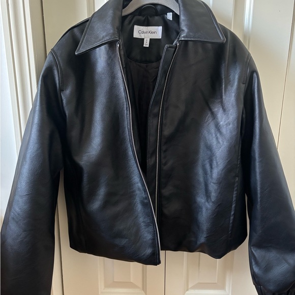 Calvin Klein Women's Classic Black Faux Leather Jacket - Picture 2 of 14